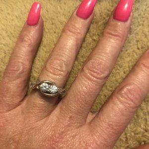 1 1/2 ct diamond ring.